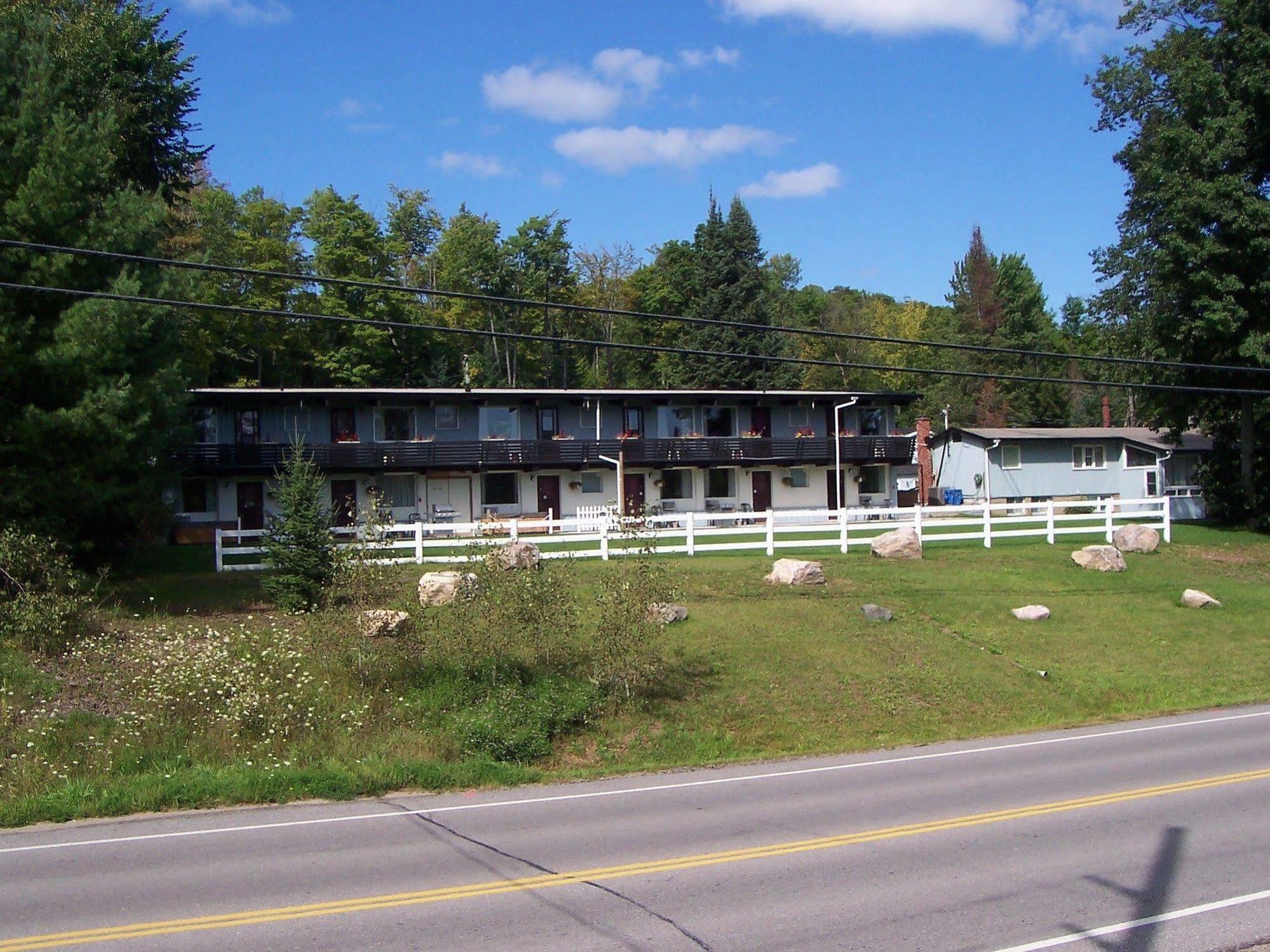 Lakeview Motel Haliburton Exterior foto